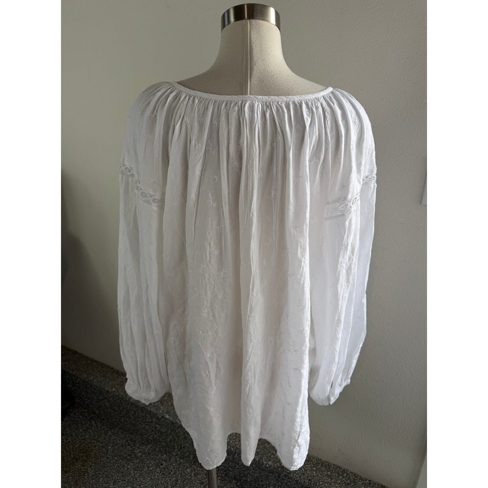 NEW Old Navy Womens Plus 4X White Embroidered Peasant Blouse Eyelet Boho Top - Picture 11 of 12